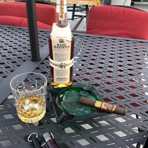 Meet your Posher, Steven